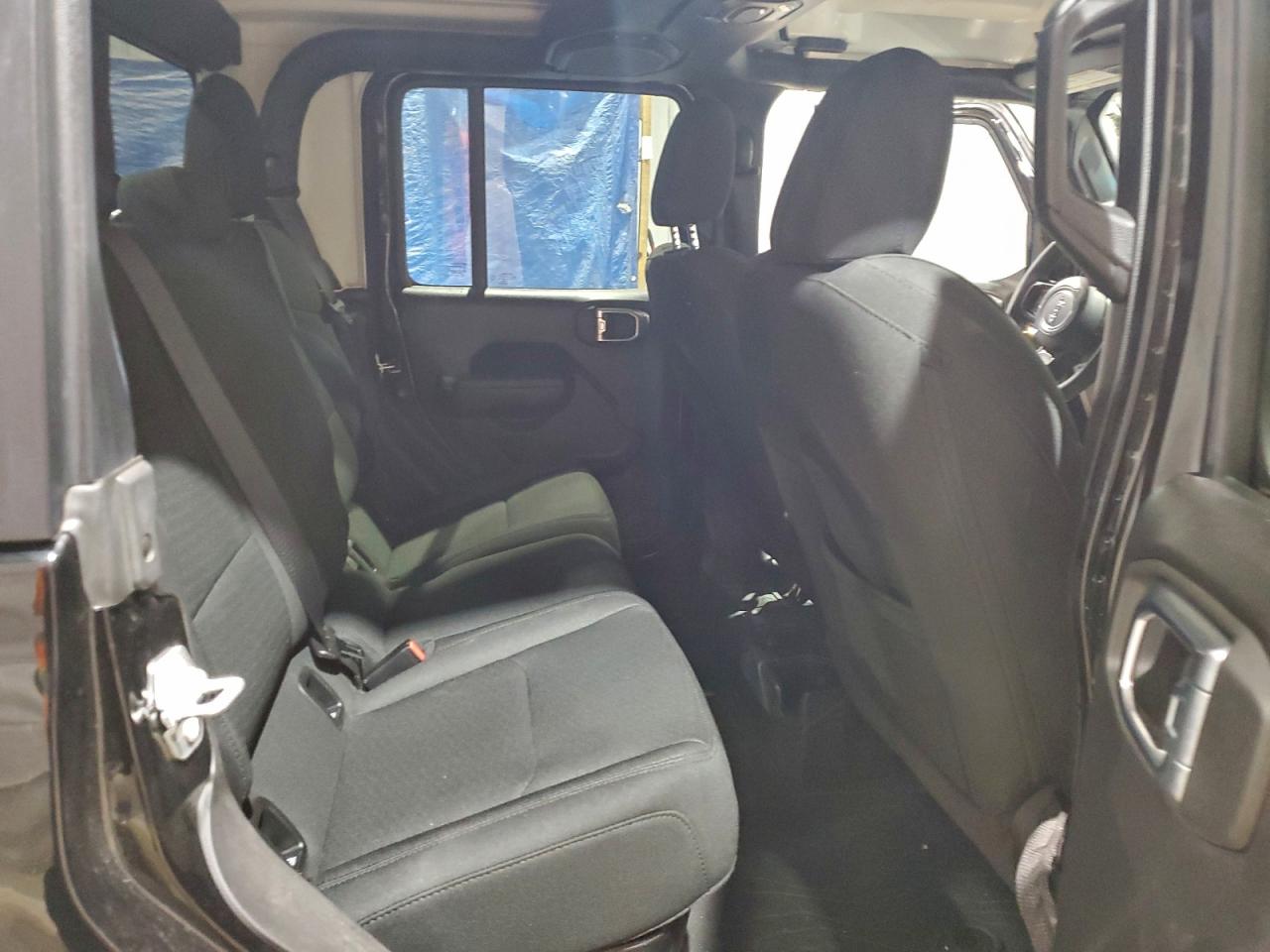 Jeep Gladiator Sport Image 7