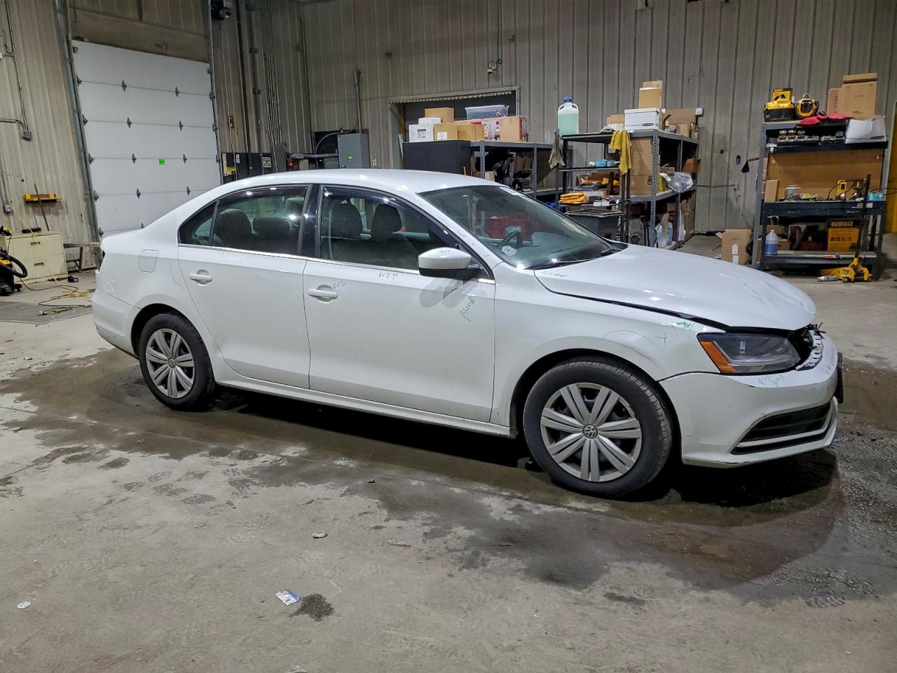 Volkswagen Jetta S Image 9
