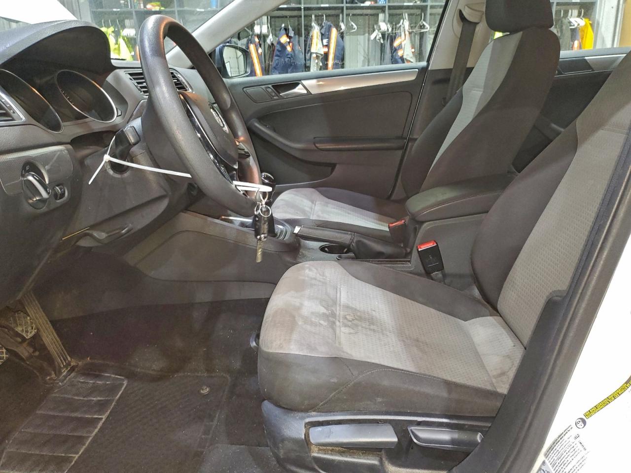 Volkswagen Jetta S Image 10