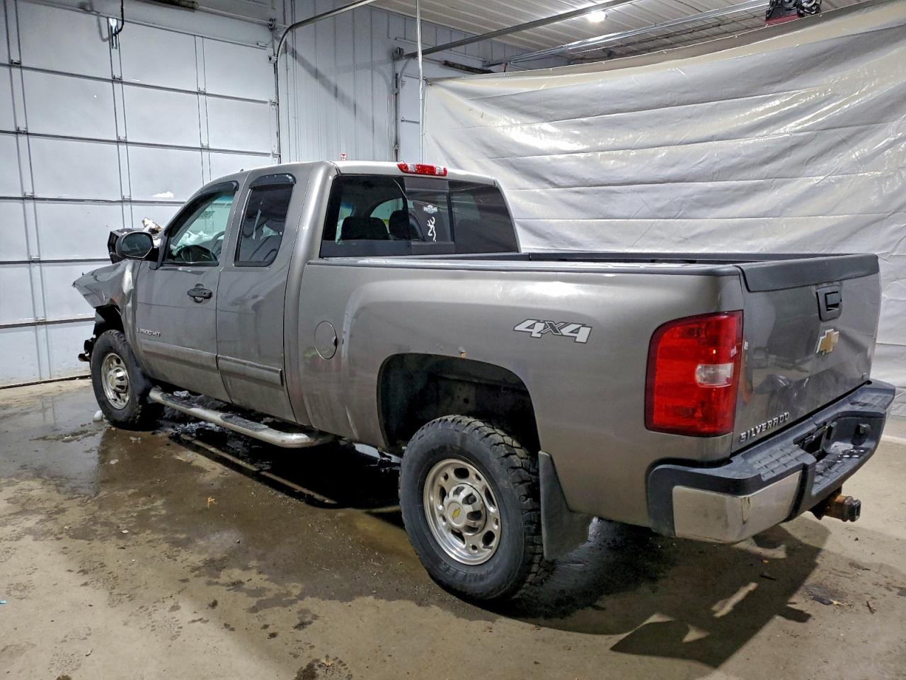 Chevrolet Silverado K2500 Heavy Duty Image 10