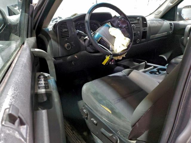 Chevrolet Silverado K2500 Heavy Duty Image 2