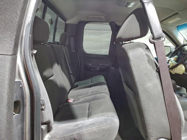 Chevrolet Silverado K2500 Heavy Duty Image 6