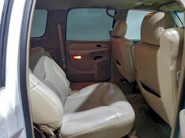 GMC Yukon C1500 Image 8