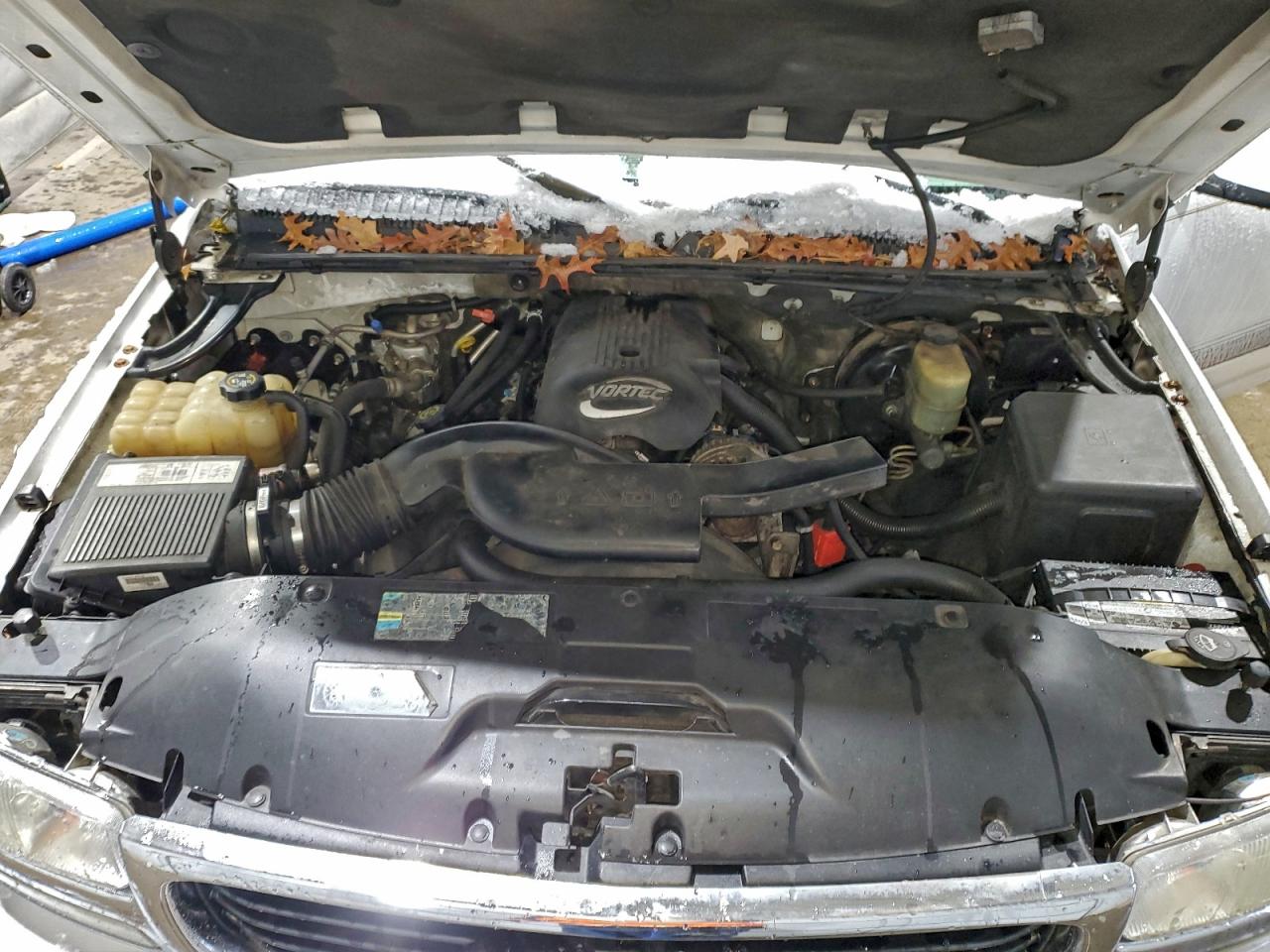 GMC Yukon C1500 Image 11