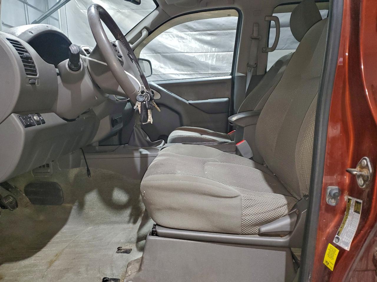 Nissan Frontier S Image 3