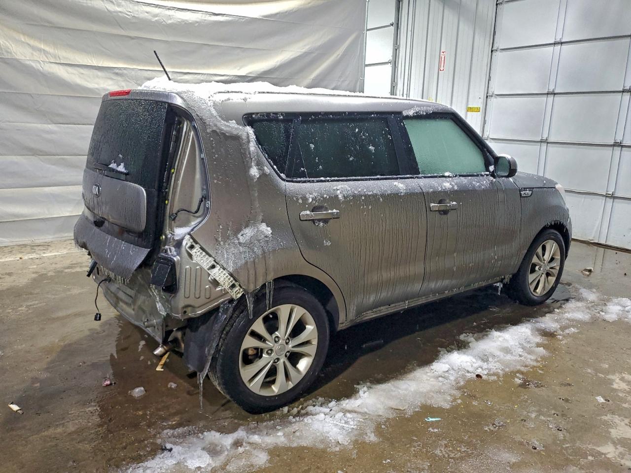 Kia Soul + Image 11