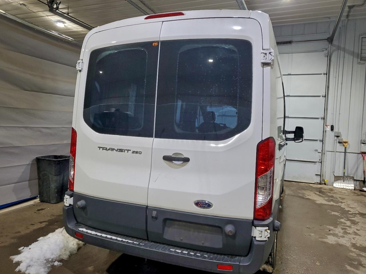 Ford Transit T-250 Image 2