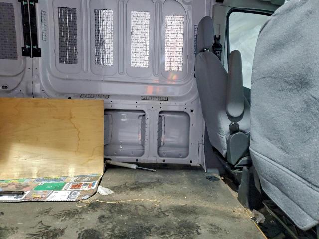 Ford Transit T-250 Image 10