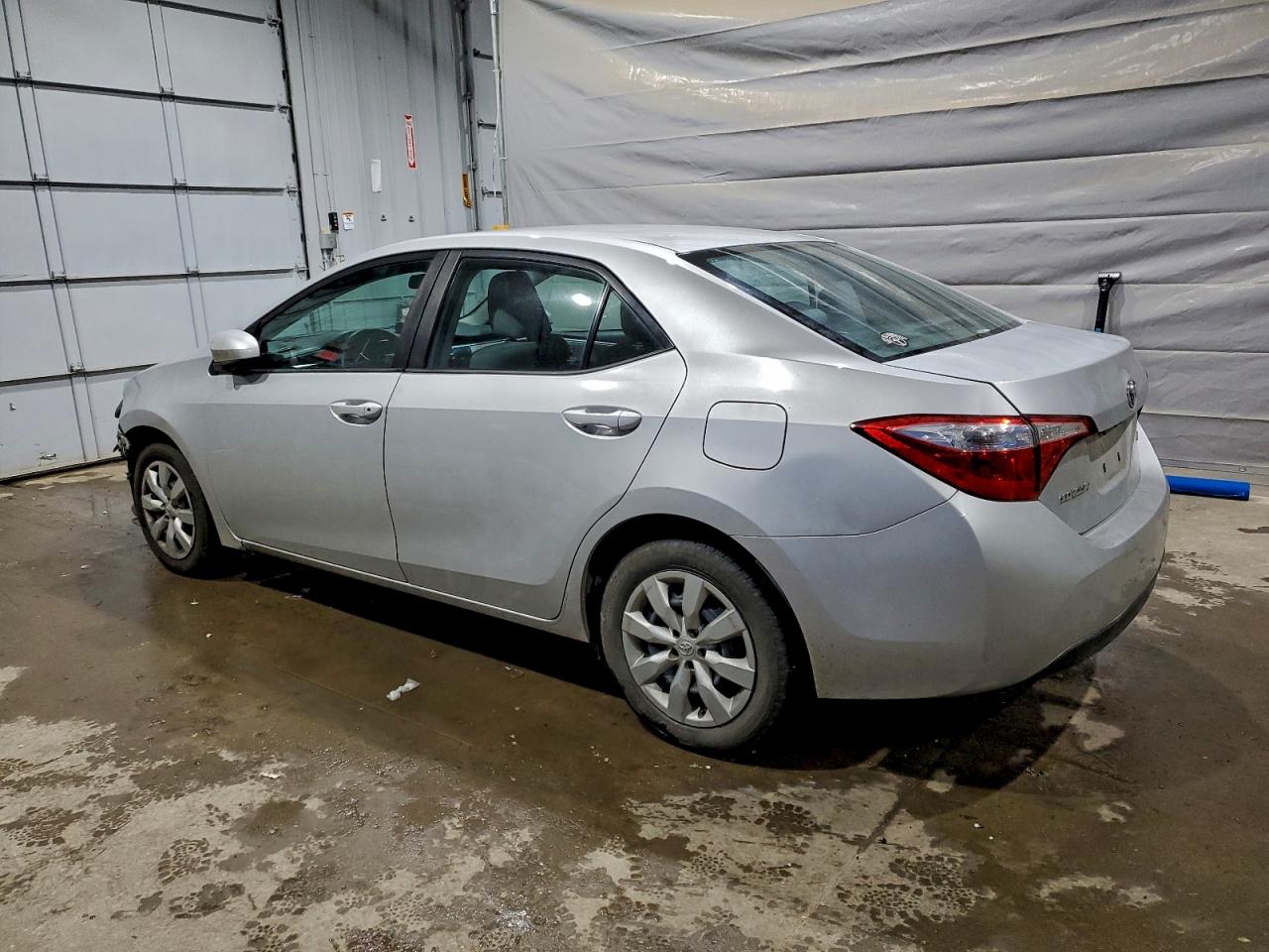 Toyota Corolla L Image 2