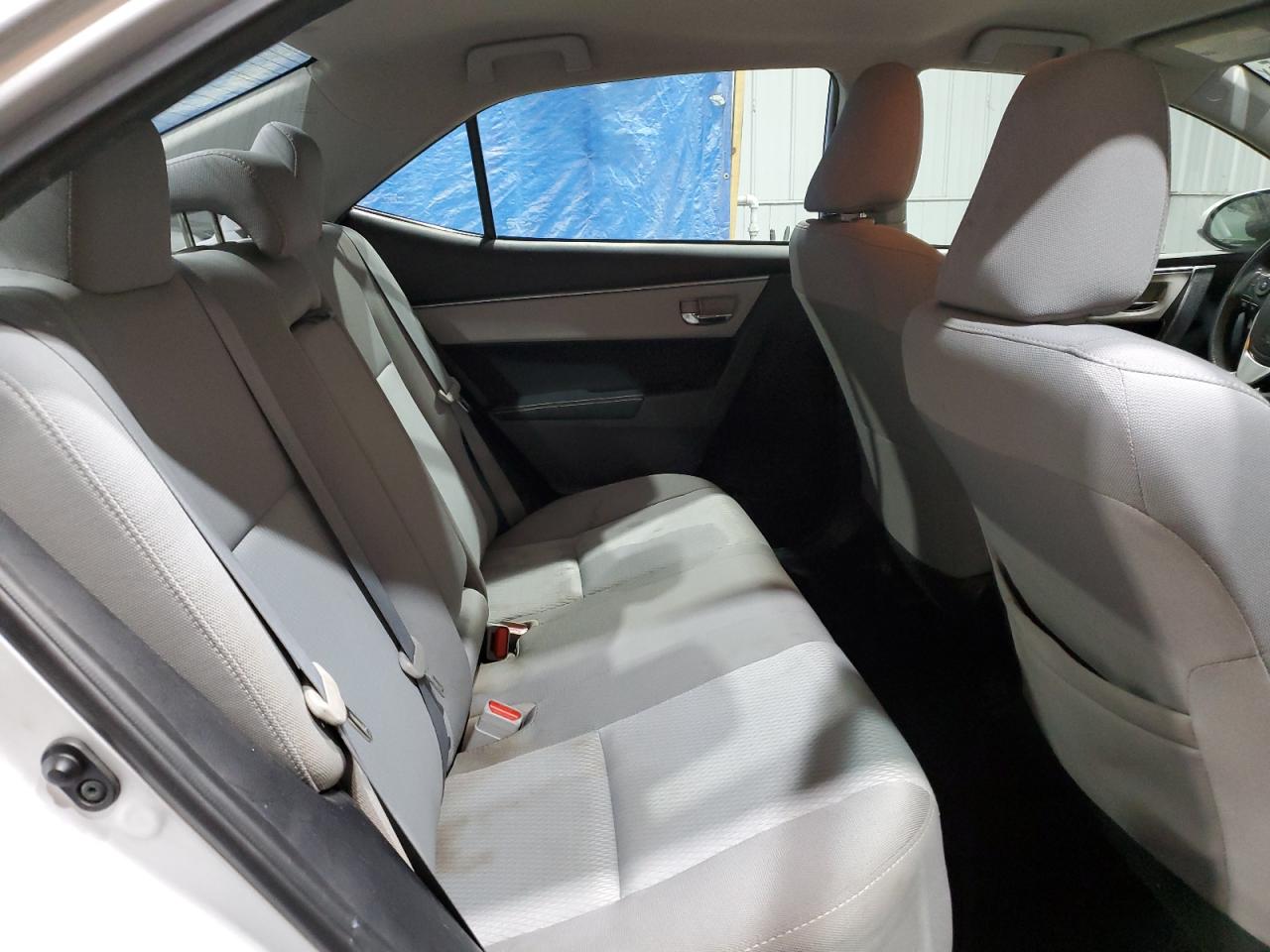 Toyota Corolla L Image 7