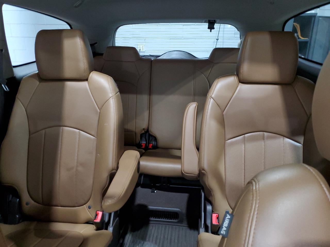 Buick Enclave Image 4