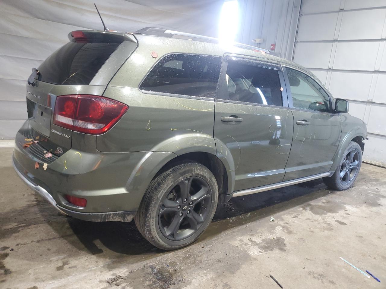 Dodge Journey Crossroad Image 8