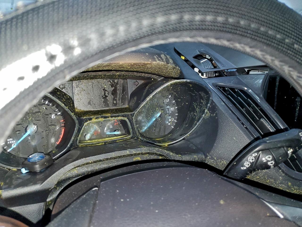 Ford Escape Titanium Image 6