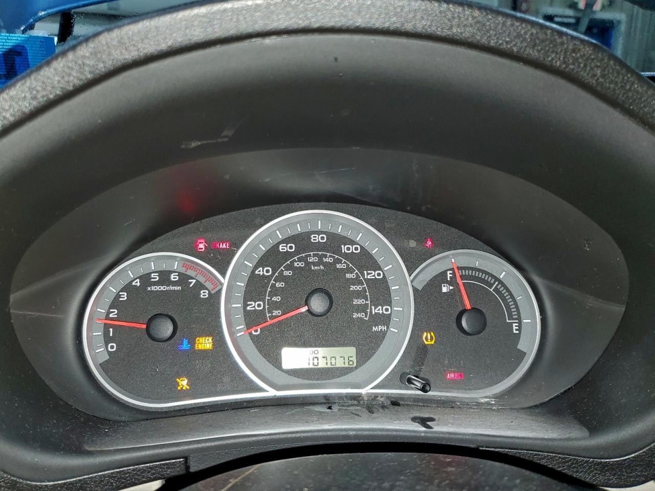 Subaru Impreza 2.5i Image 11