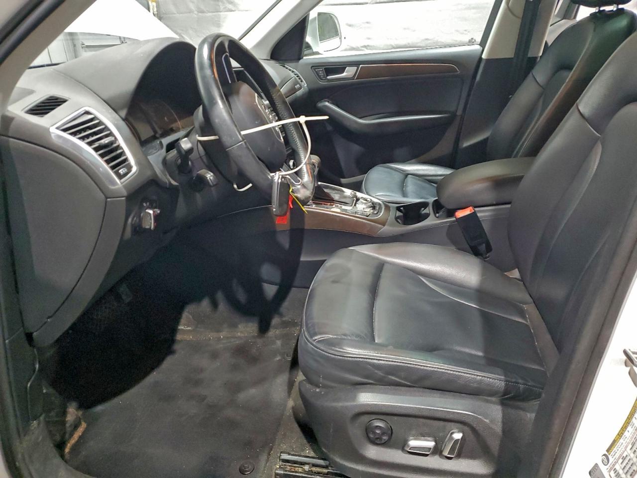 Audi Q5 Premium Image 13