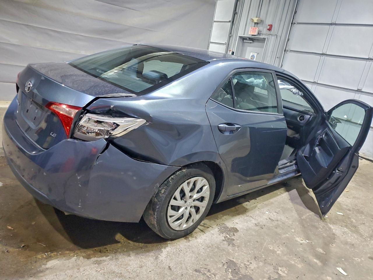 Toyota Corolla L Image 5