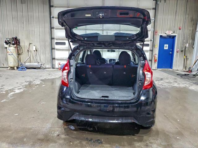 Nissan Versa S Image 5