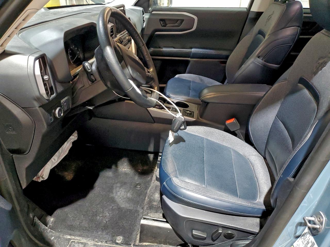 Ford Bronco Outer Banks Image 12