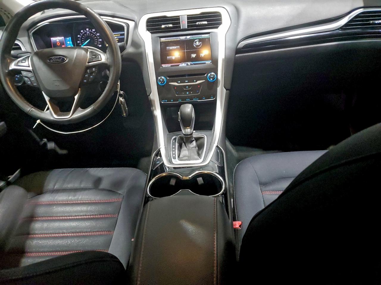 Ford Fusion Se Image 8