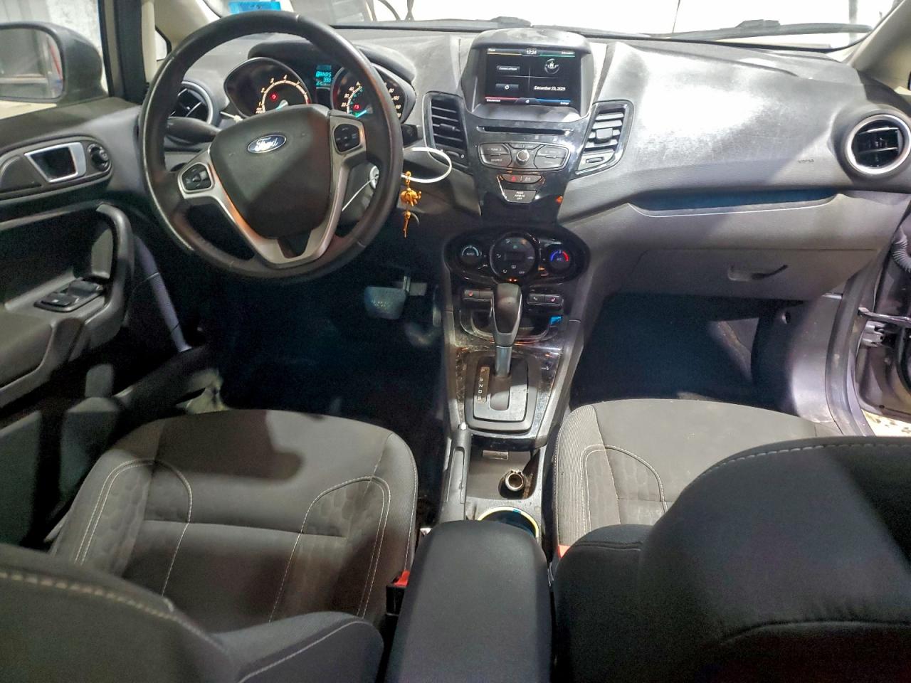 Ford Fiesta Se Image 9