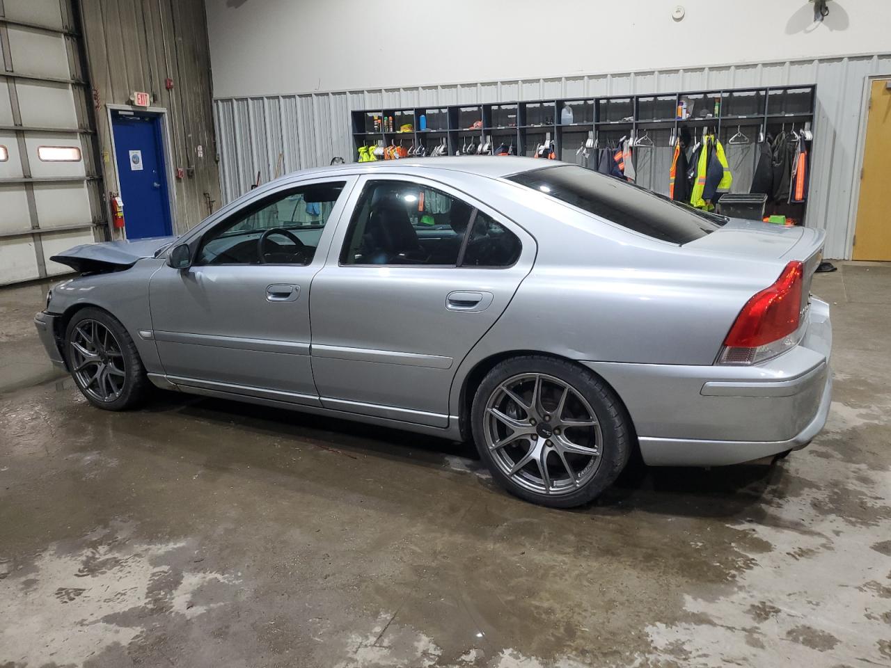 Volvo S60 R Image 5