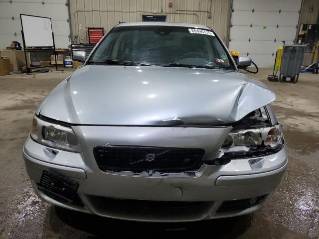 Volvo S60 R Image 12