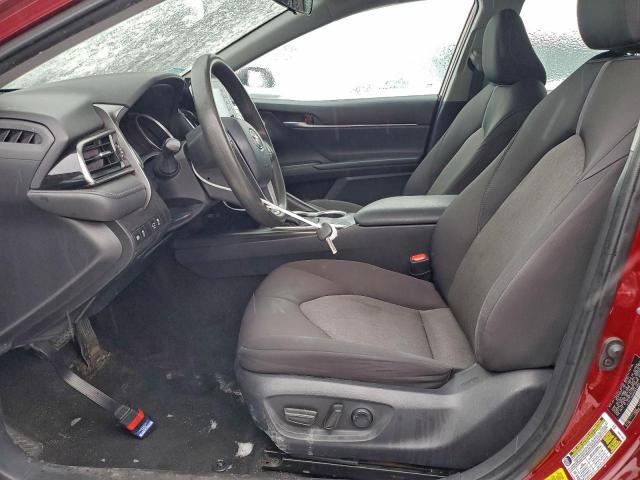 Toyota Camry Le Image 7