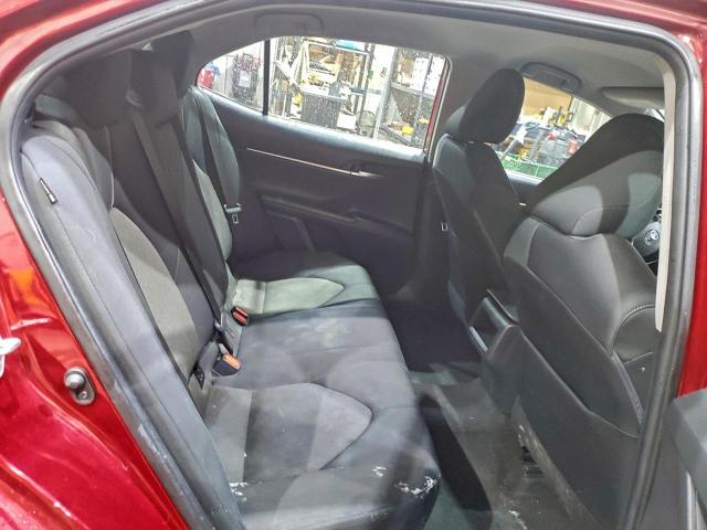 Toyota Camry Le Image 8