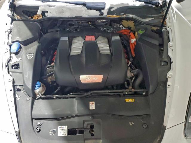 Porsche Cayenne S Hybrid Image 11