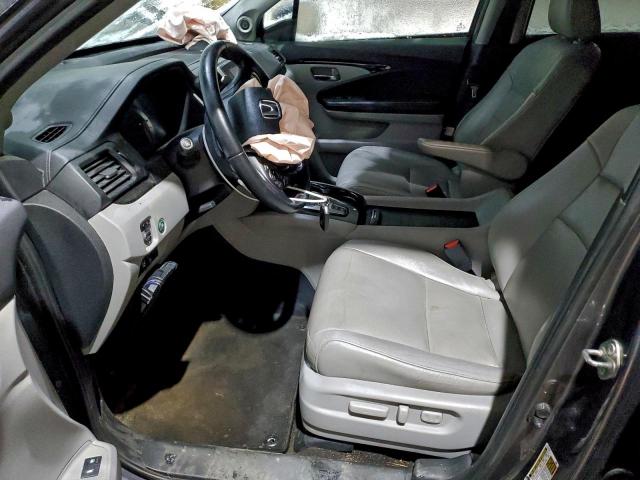 Honda Pilot Touring Image 7