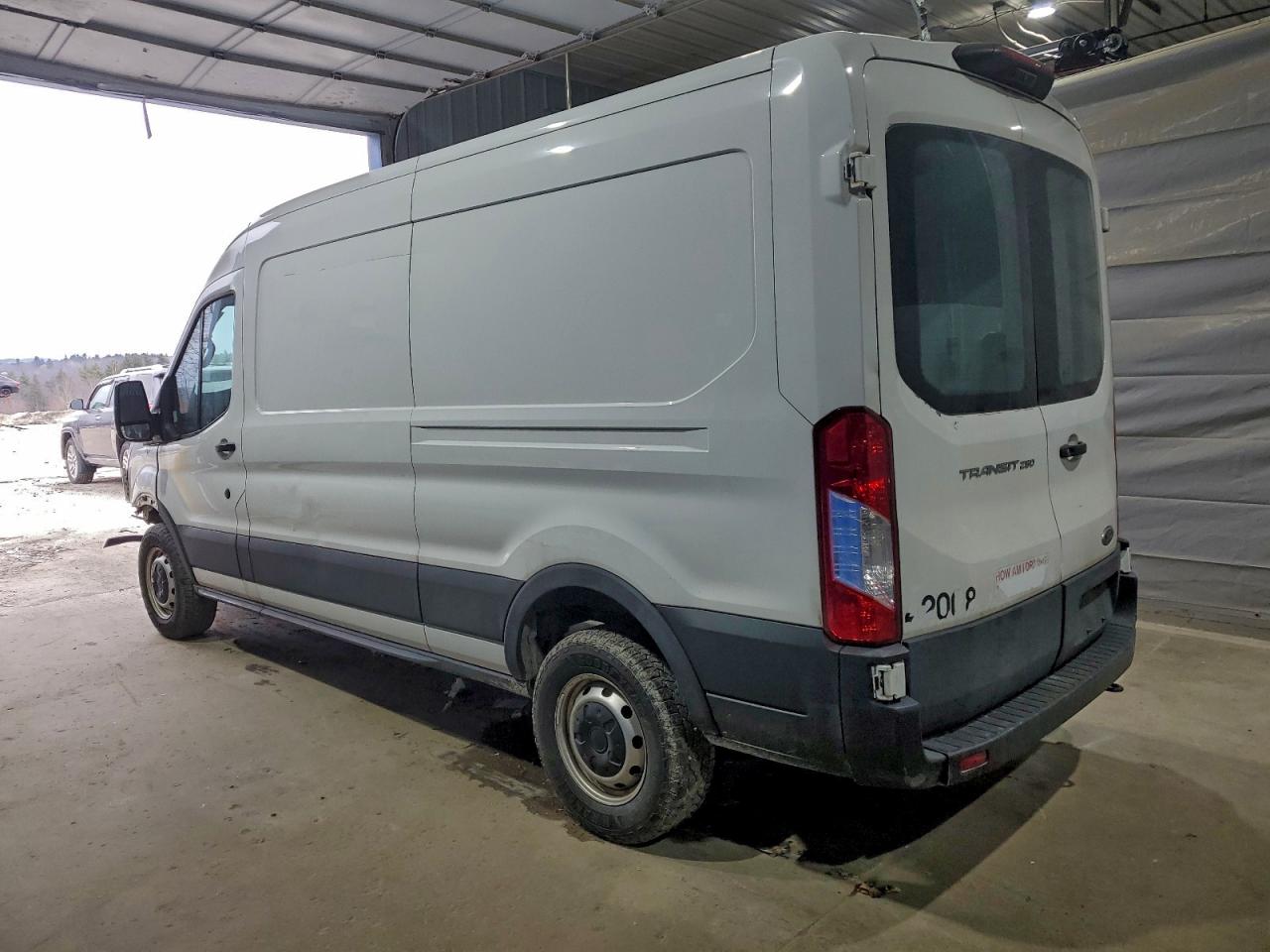 Ford Transit T-250 Image 2