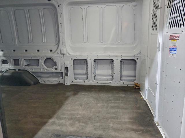 Ford Transit T-250 Image 8