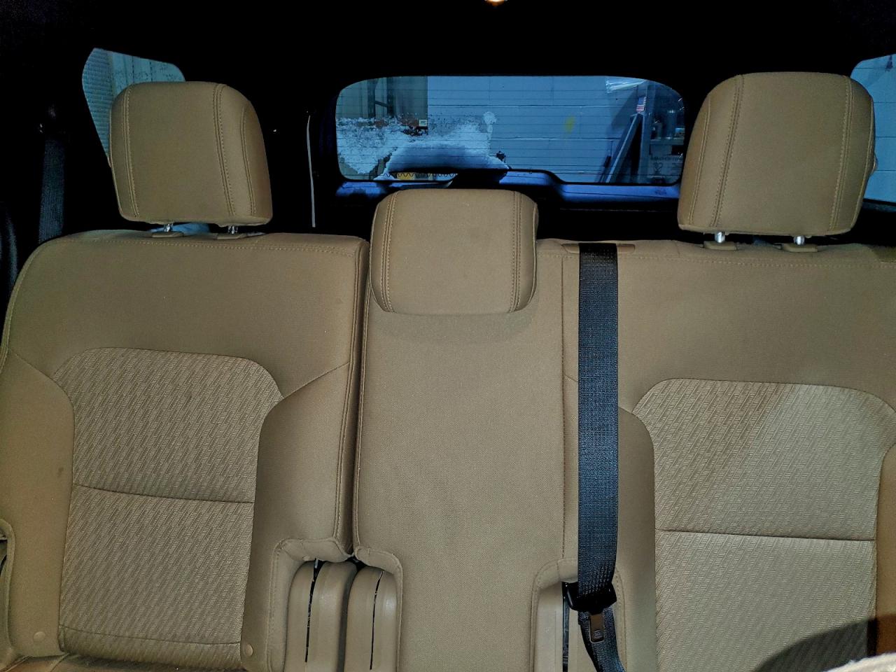 Ford Explorer Image 12