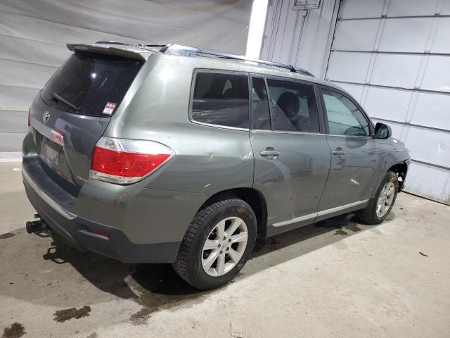 Toyota Highlander Base Image 12