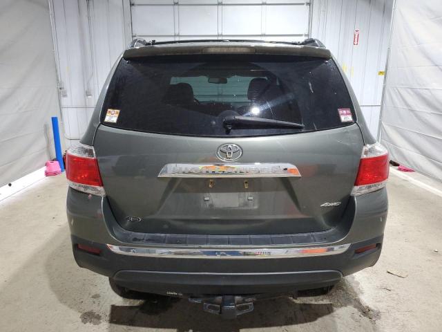 Toyota Highlander Base Image 2