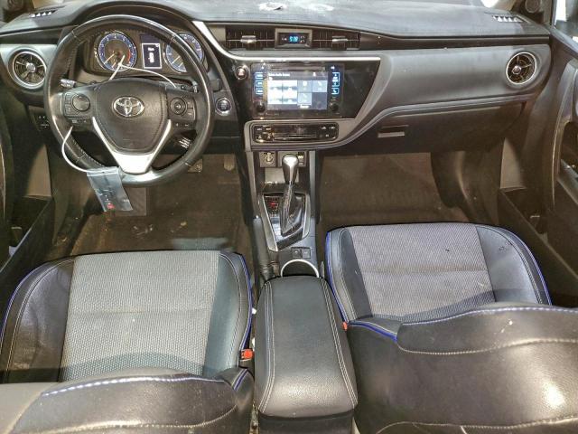 Toyota Corolla L Image 2