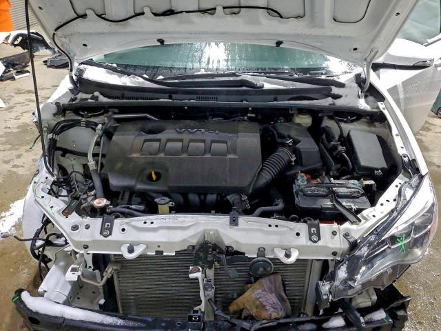 Toyota Corolla L Image 5
