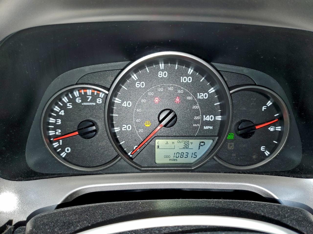 Toyota RAV4 Le Image 7