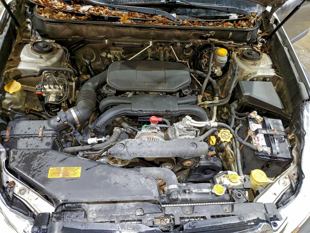 Subaru Outback 2.5i Limited Image 11