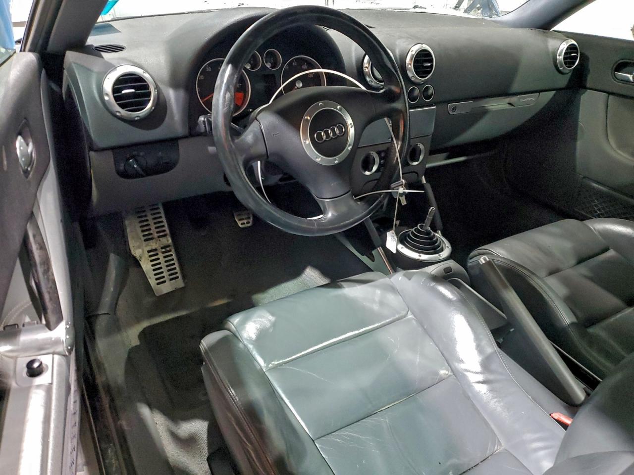 Audi TT Quattro Image 8