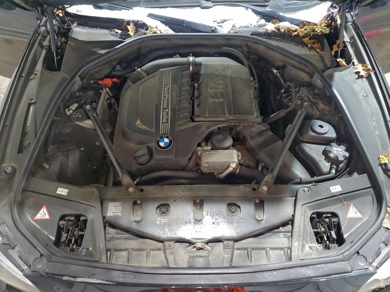 BMW 5 Series Xi Image 12