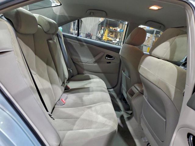 Toyota Camry Ce Image 8