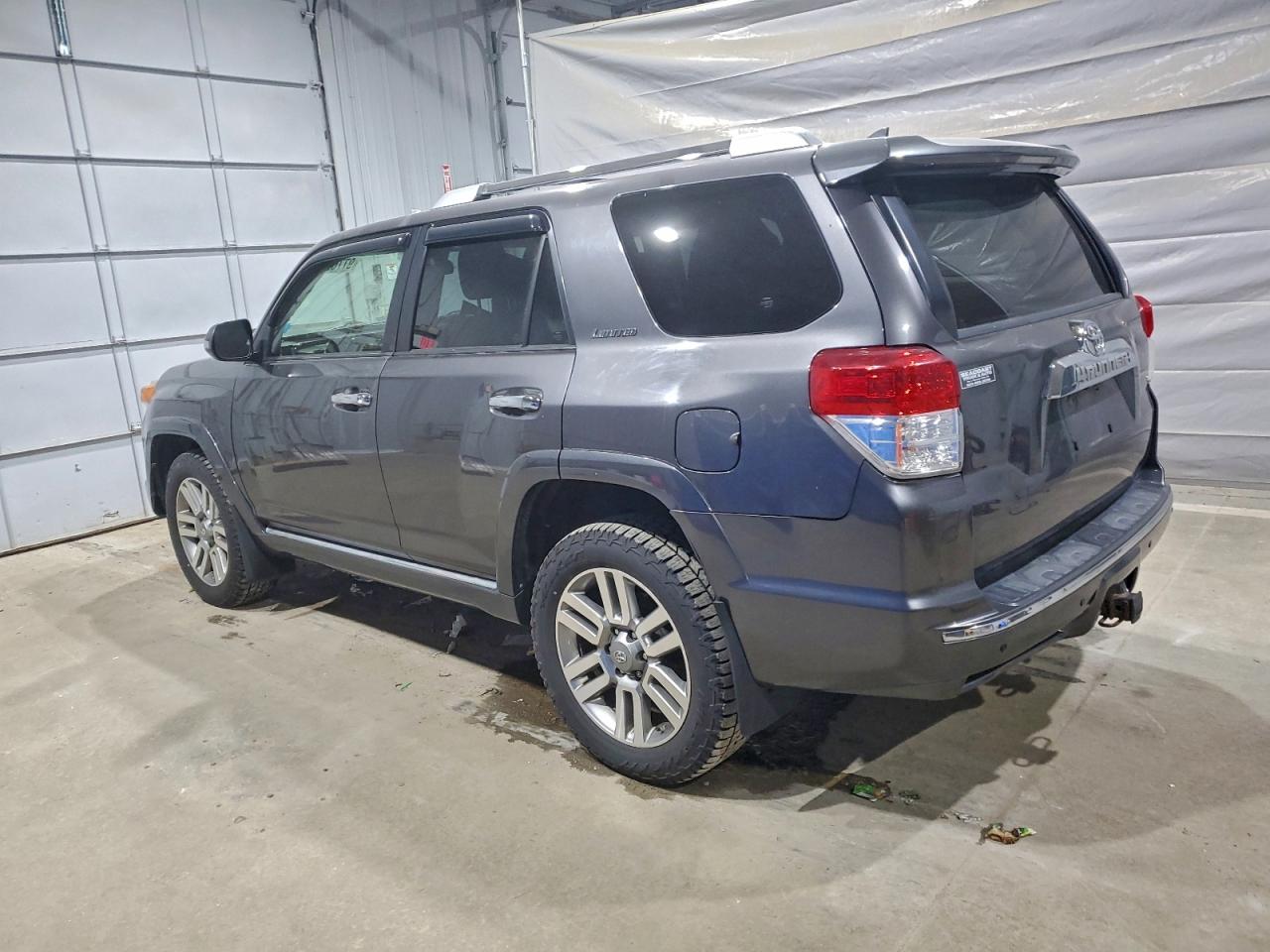 Toyota 4Runner Sr5 Image 7
