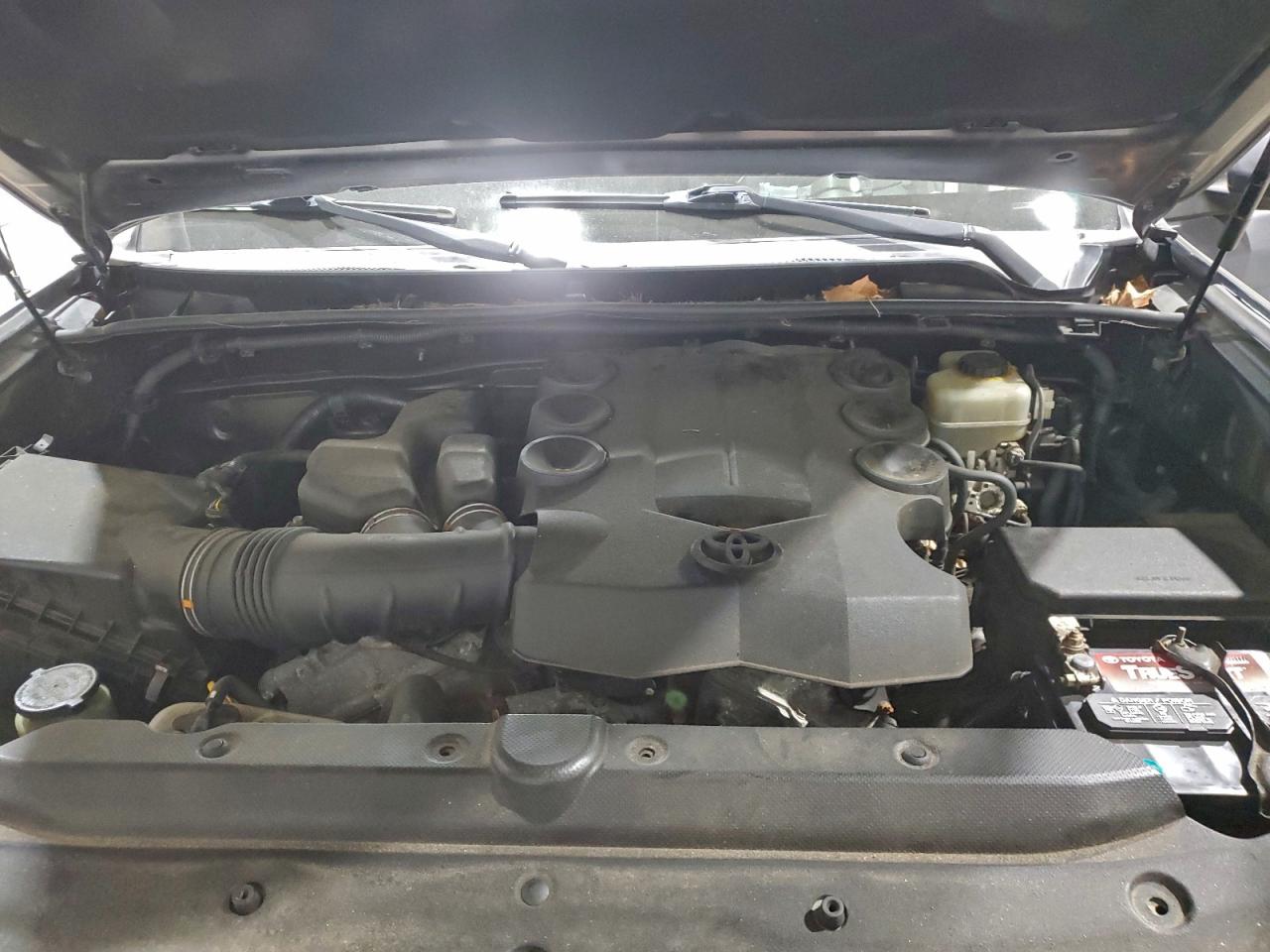 Toyota 4Runner Sr5 Image 9