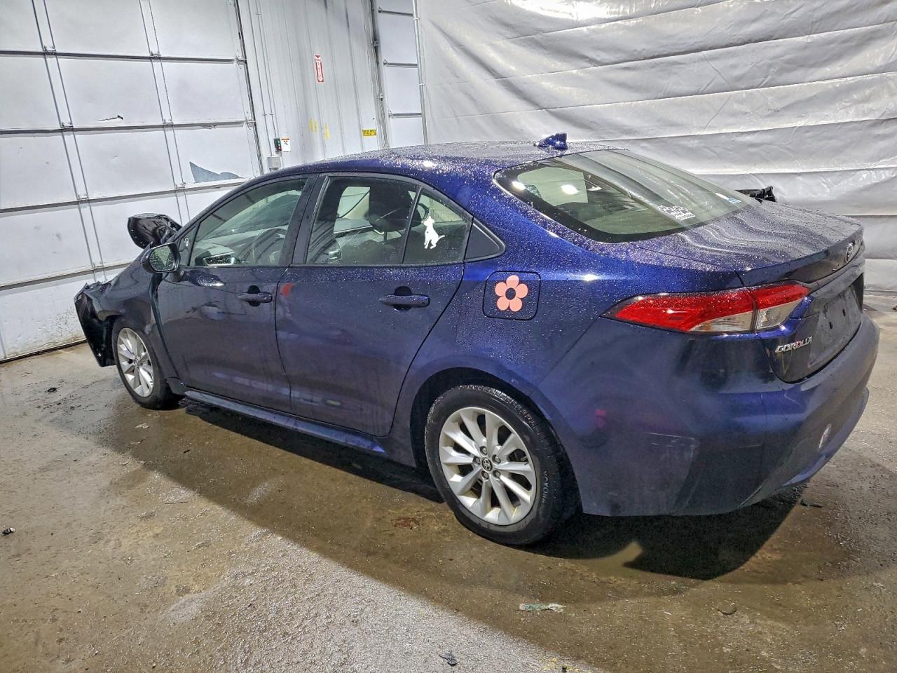 Toyota Corolla Le Image 9