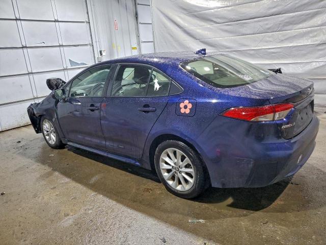 Toyota Corolla Le Image 9