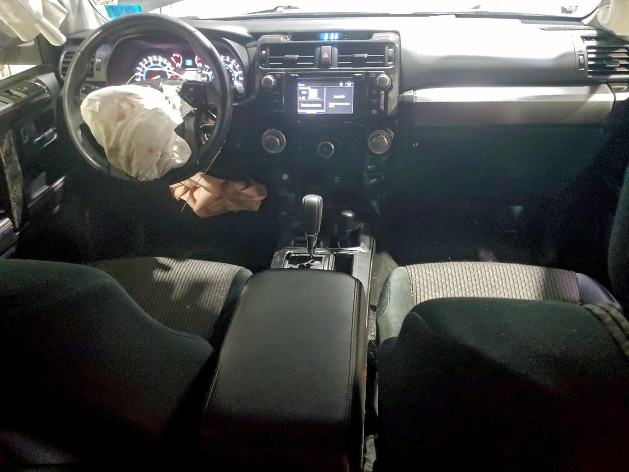 Toyota 4Runner Sr5/sr5 Premium Image 3