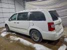 Chrysler Minivan Touring L Image 2