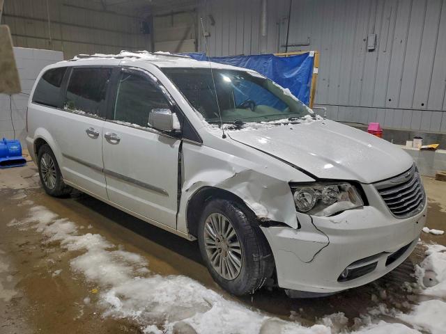 Chrysler Minivan Touring L Image 12