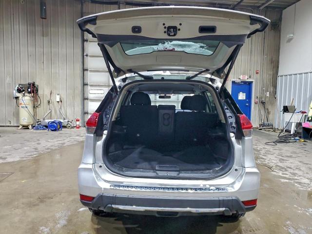 Nissan Rogue S Image 6